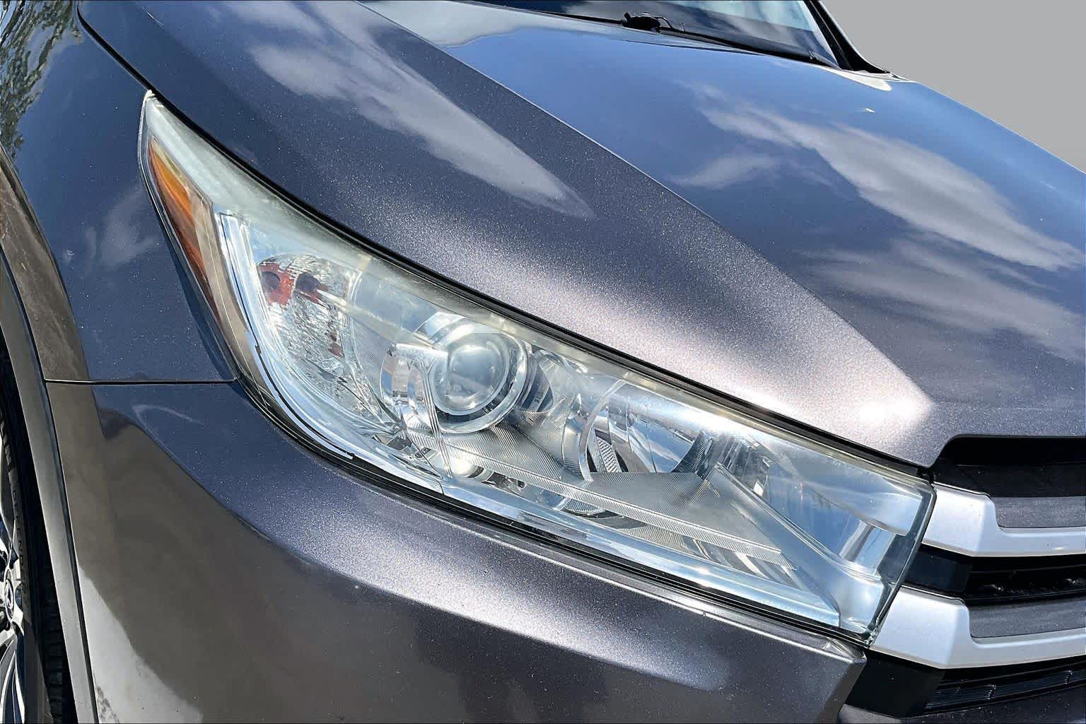 2017 Toyota Highlander XLE Predawn Gray Mica at Group 1 Toyota Southwest
