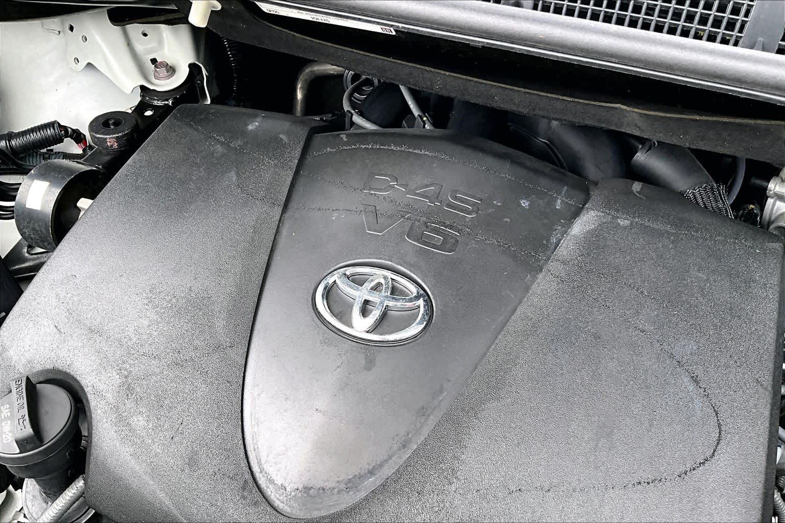 2020 Toyota Sienna XLE Premium Blizzard Pearl at AutoNation USA Katy