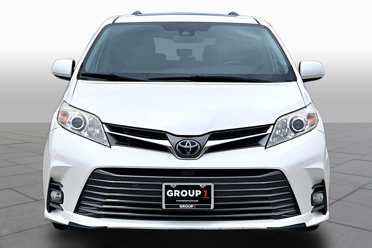 2020 Toyota Sienna XLE Premium Blizzard Pearl at AutoNation USA Katy