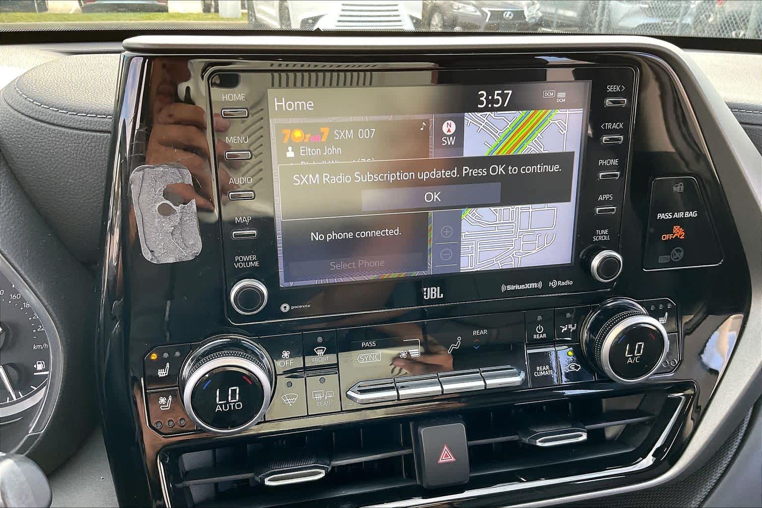 2021 Toyota Highlander Limited Moon Dust at AutoNation Toyota Gulf Fwy