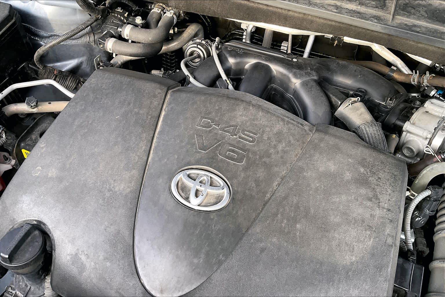 2021 Toyota Highlander Limited Moon Dust at AutoNation Toyota Gulf Fwy