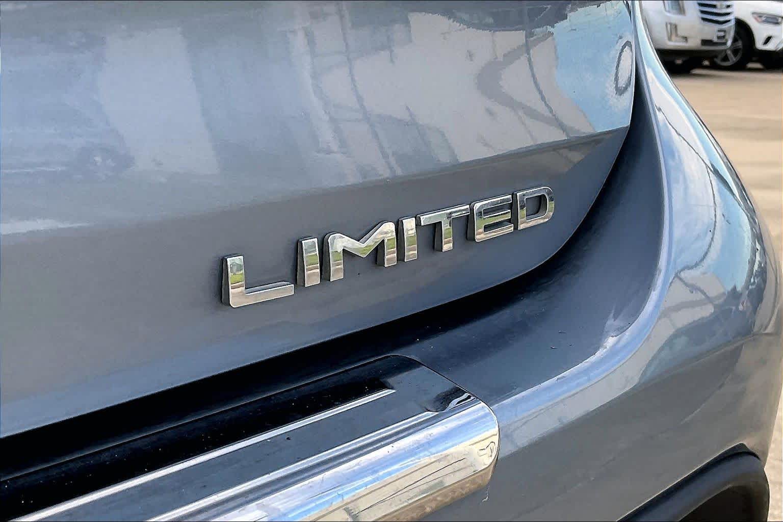 2021 Toyota Highlander Limited Moon Dust at AutoNation Toyota Gulf Fwy