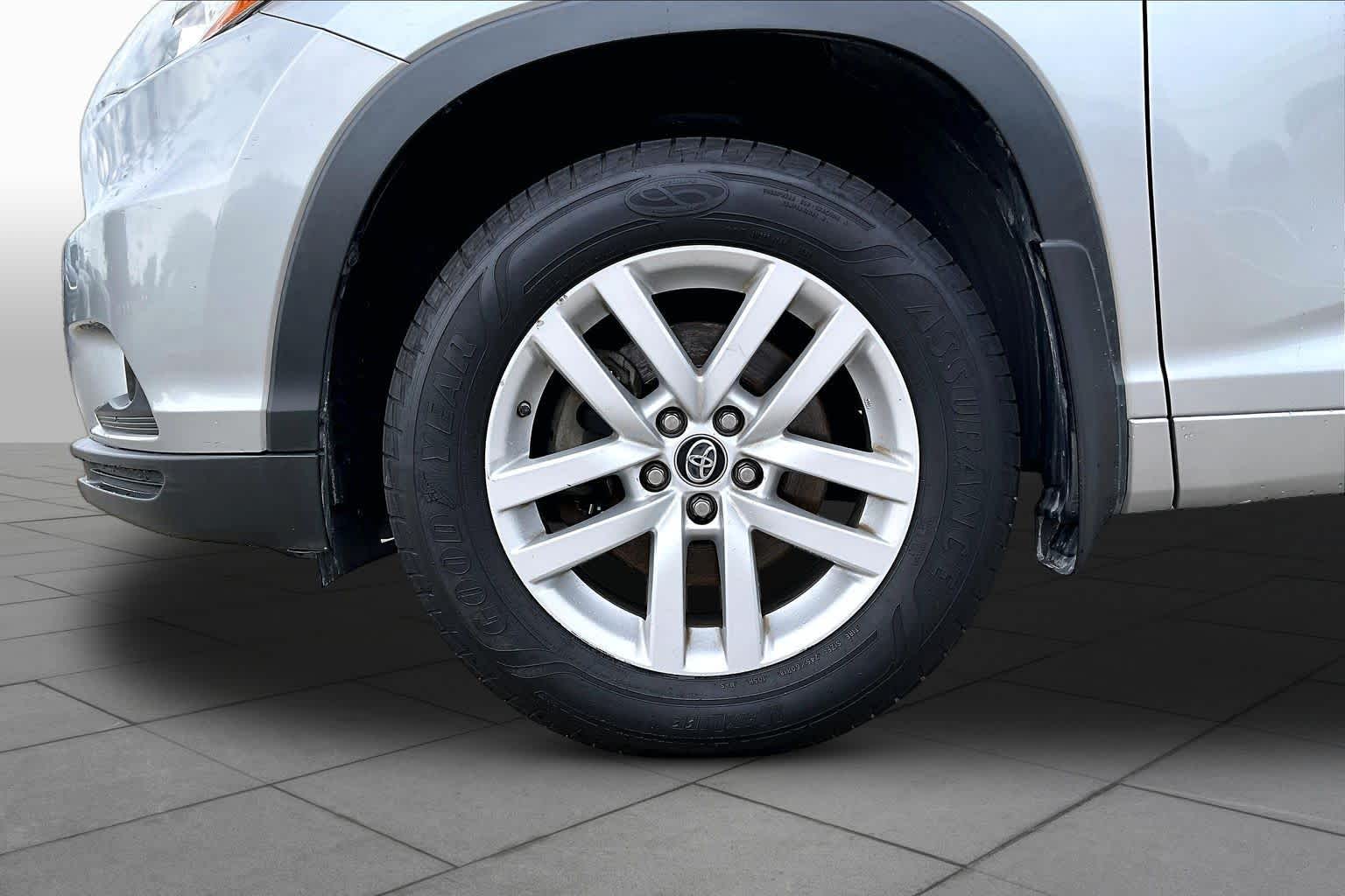 2016 Toyota Highlander LE Silver Sky Metallic at AutoNation Toyota Gulf Fwy