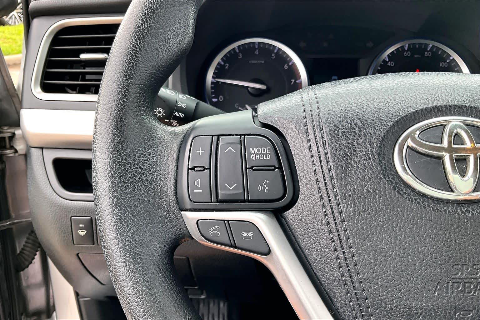 2016 Toyota Highlander LE Silver Sky Metallic at AutoNation Toyota Gulf Fwy