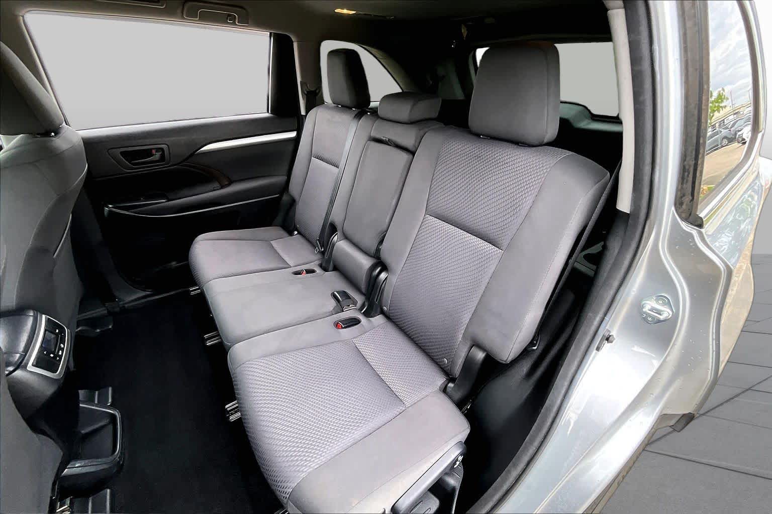 2016 Toyota Highlander LE Silver Sky Metallic at AutoNation Toyota Gulf Fwy