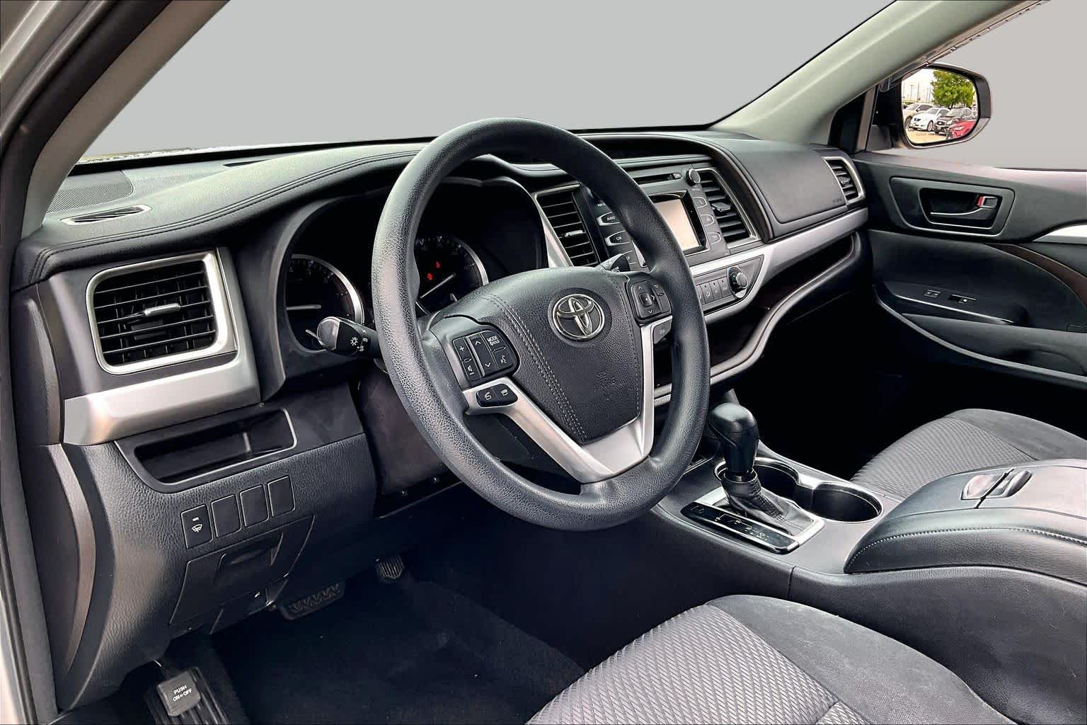 2016 Toyota Highlander LE Silver Sky Metallic at AutoNation Toyota Gulf Fwy