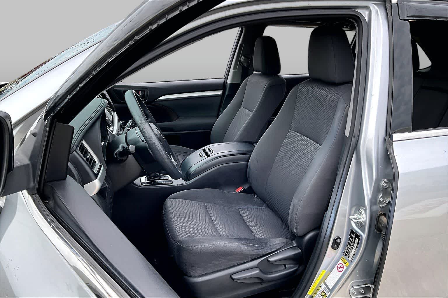 2016 Toyota Highlander LE Silver Sky Metallic at Group 1 Toyota Southwest