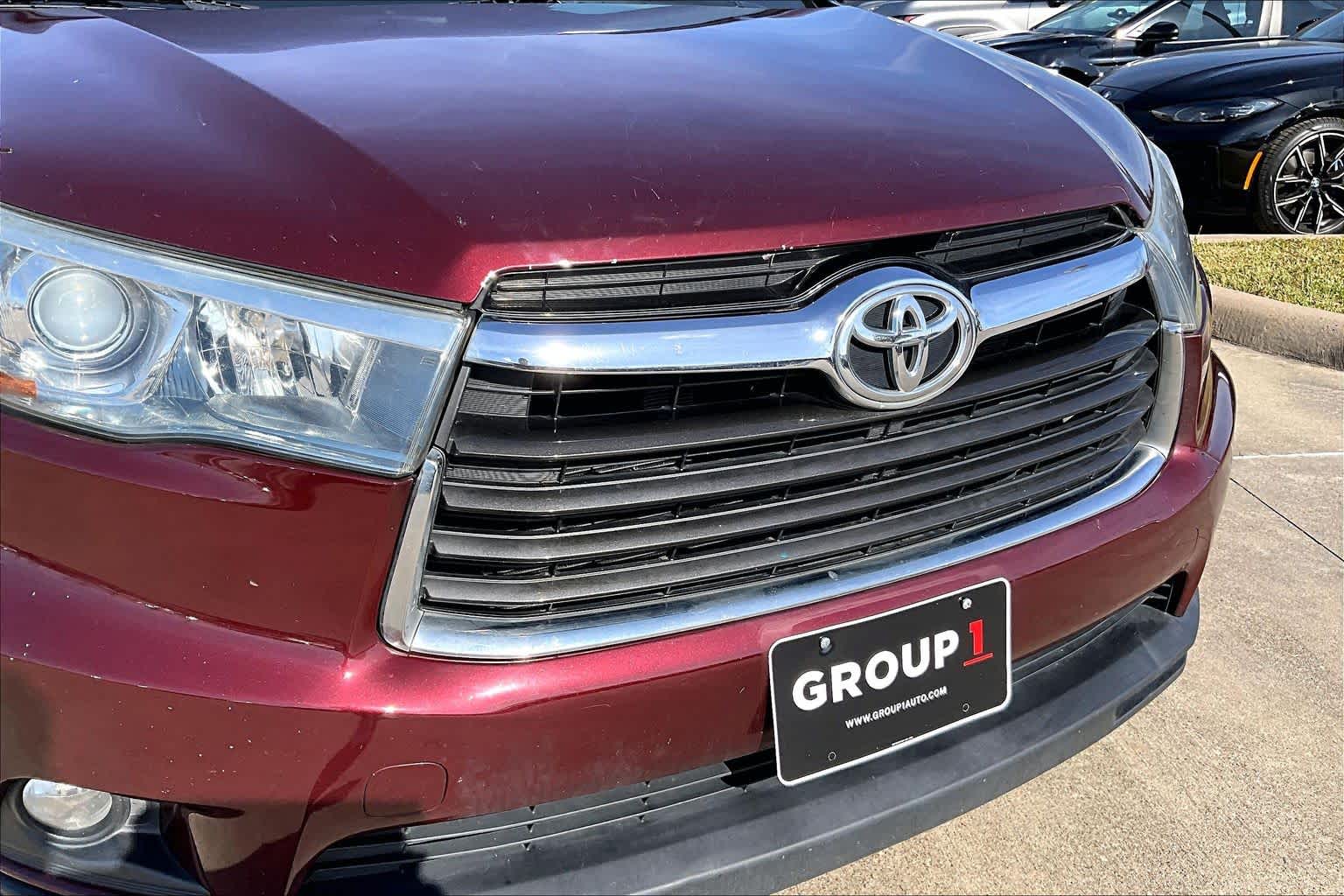 2016 Toyota Highlander LE Plus Ooh La La Rouge Mica at AutoNation USA Houston