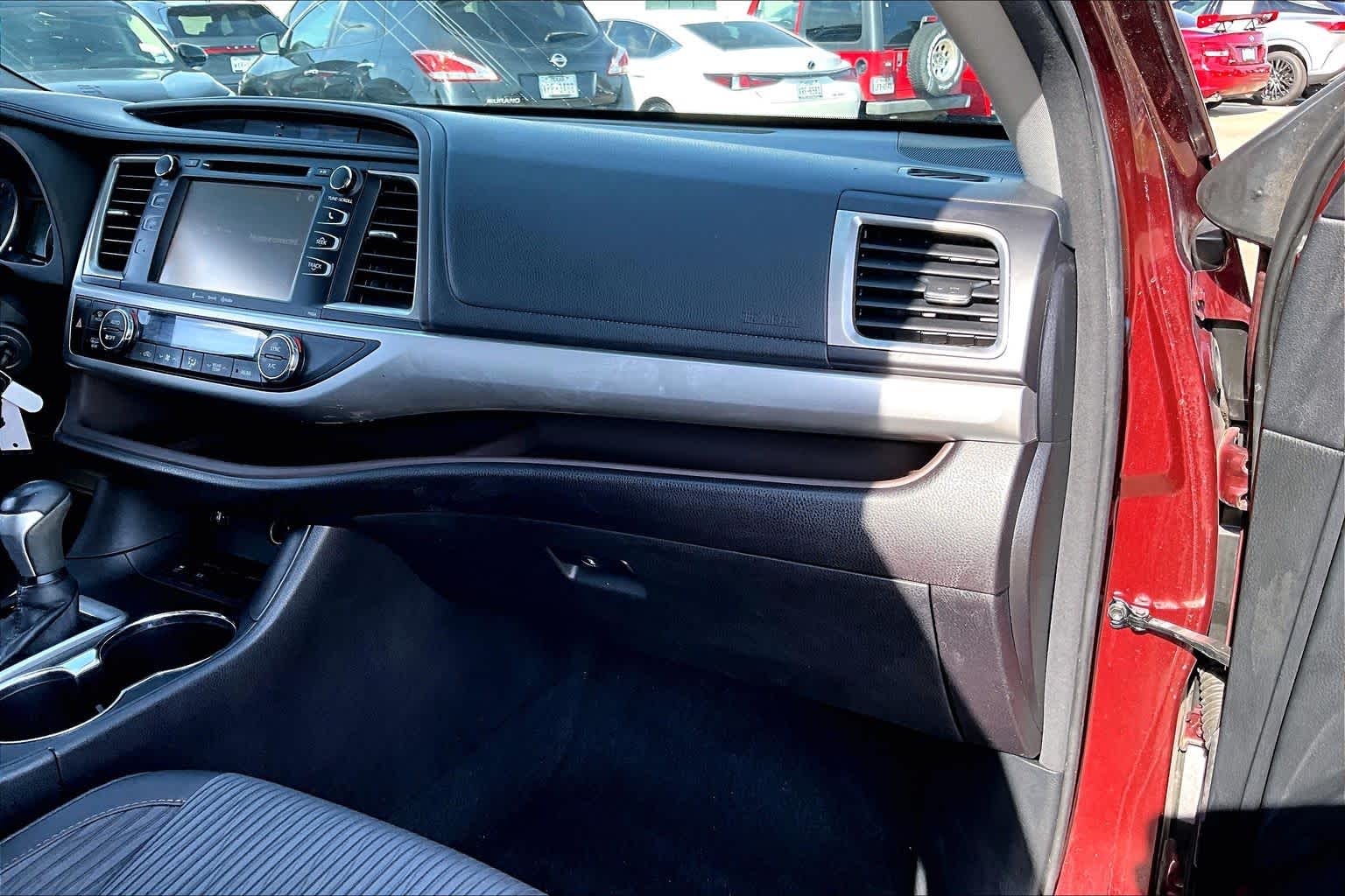 2016 Toyota Highlander LE Plus Ooh La La Rouge Mica at AutoNation USA Houston