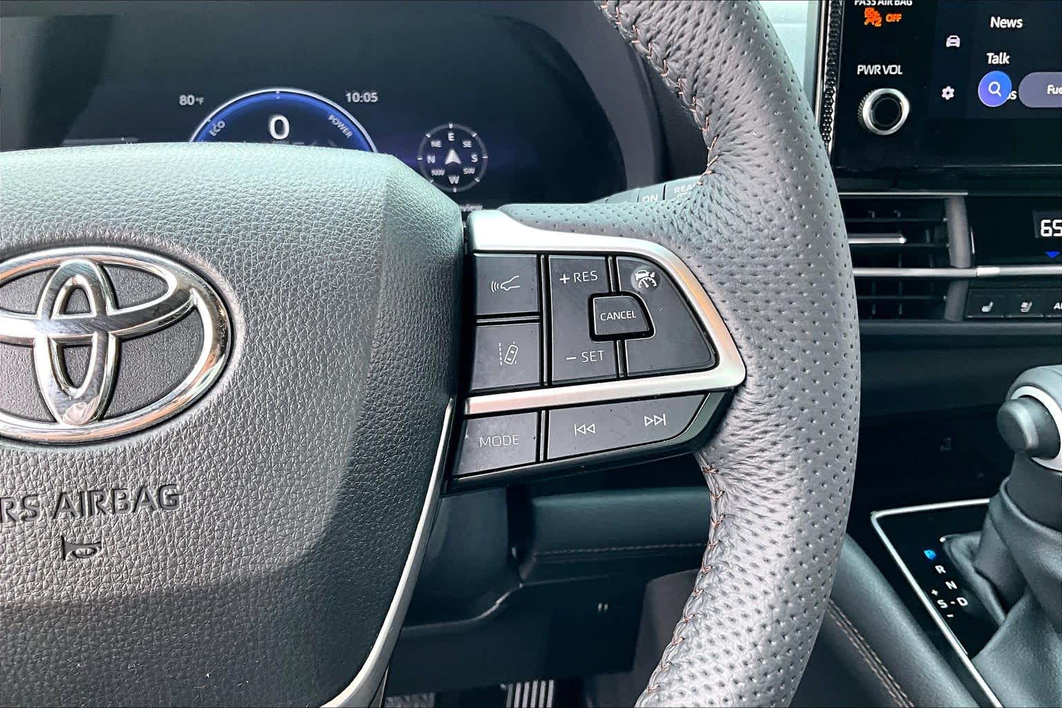 2025 Toyota Sienna Limited Cypress at Group 1 Toyota Southwest