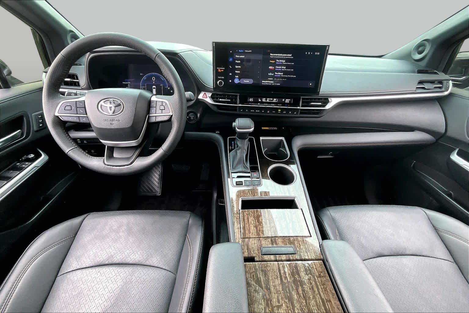 2025 Toyota Sienna Limited Cypress at Group 1 Toyota Southwest