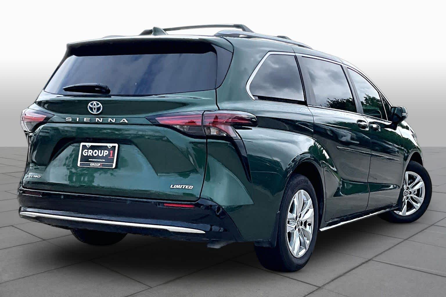 2025 Toyota Sienna Limited Cypress at Group 1 Toyota Southwest