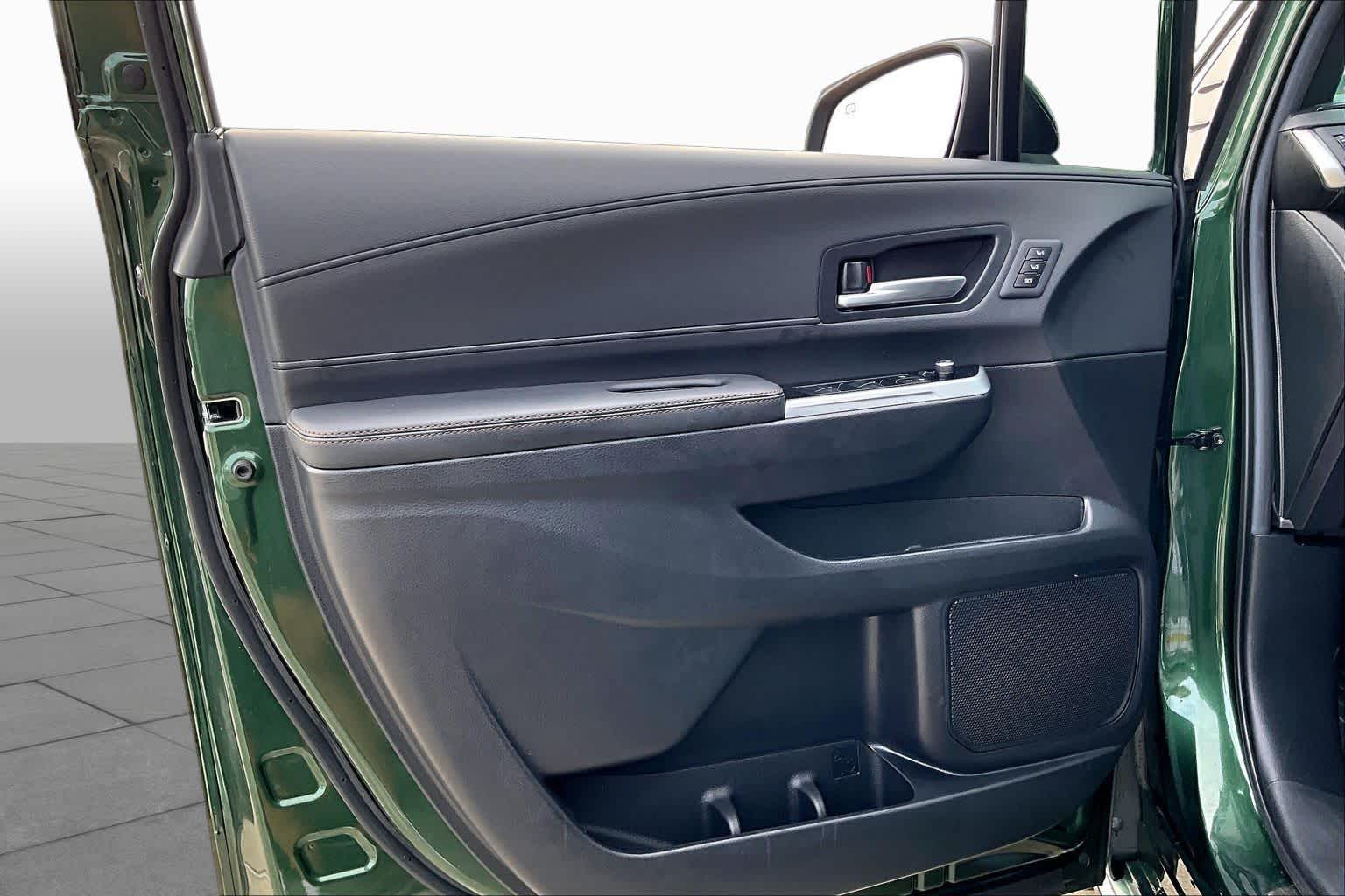 2025 Toyota Sienna Limited Cypress at Group 1 Toyota Southwest
