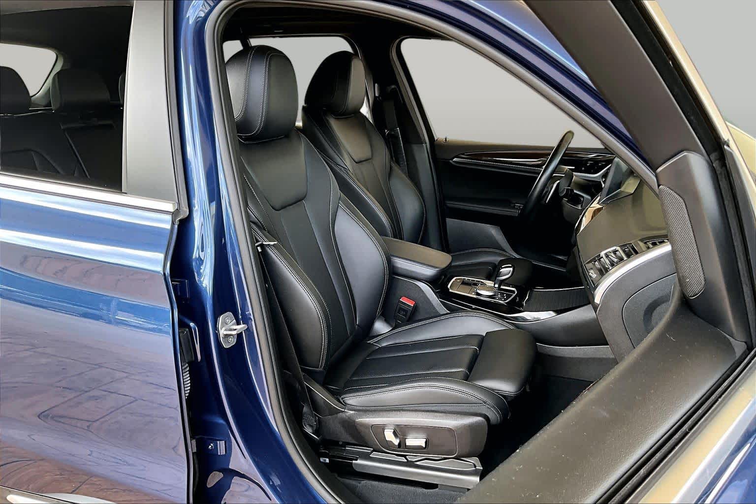 2022 BMW X3 xDrive30i photo 8 of 35