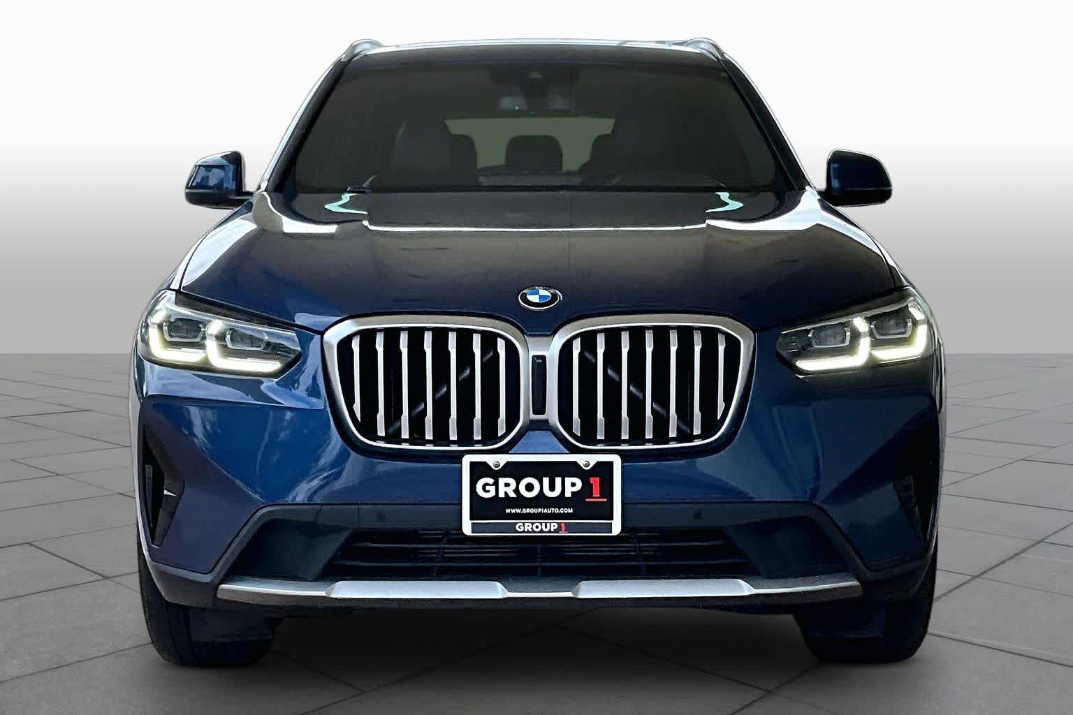 2022 BMW X3 xDrive30i photo 4 of 35