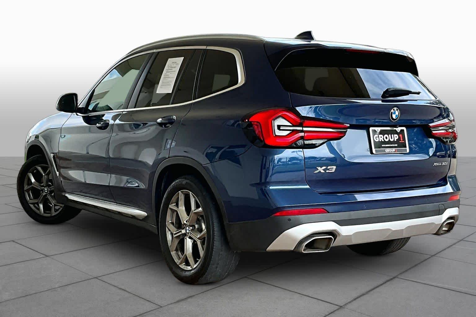 2022 BMW X3 xDrive30i photo 11 of 35