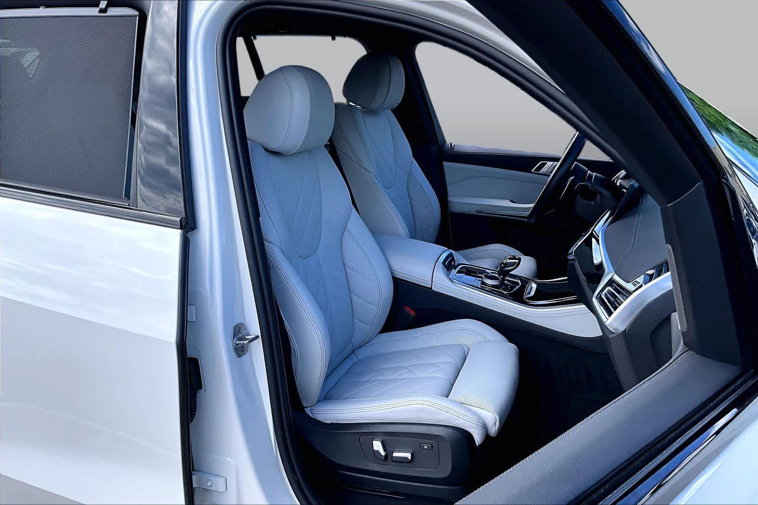 2023 BMW X5 xDrive40i xDrive40i Alpine White at Beck & Masten Kia