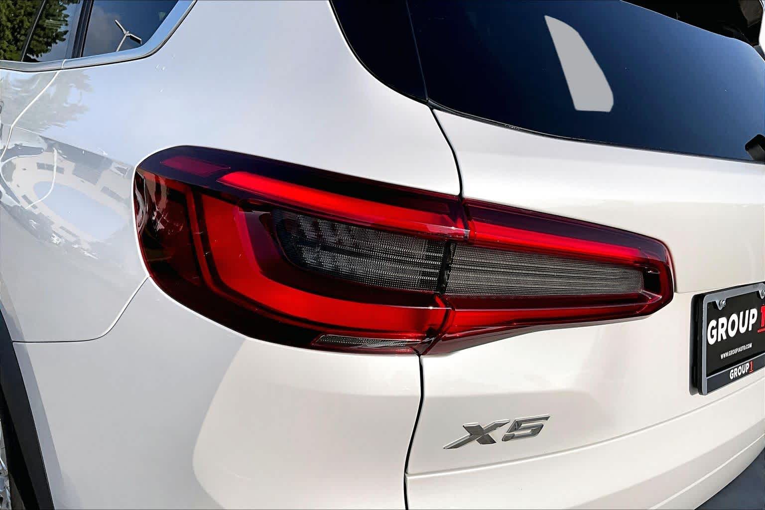 2019 BMW X5 xDrive40i xDrive40i Mineral White Metallic at Beck & Masten Kia