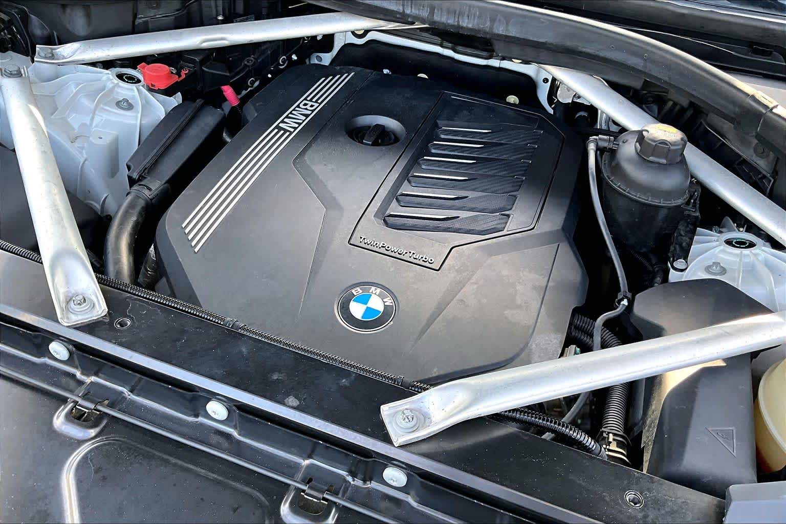 2019 BMW X5 xDrive40i xDrive40i Mineral White Metallic at Beck & Masten Kia