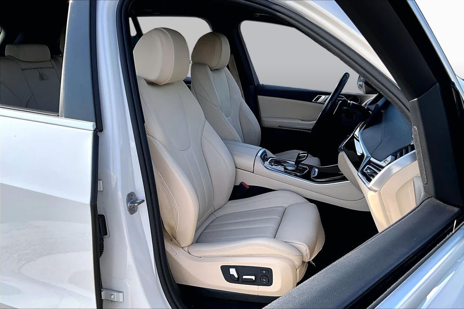 2019 BMW X5 xDrive40i xDrive40i Mineral White Metallic at Beck & Masten Kia