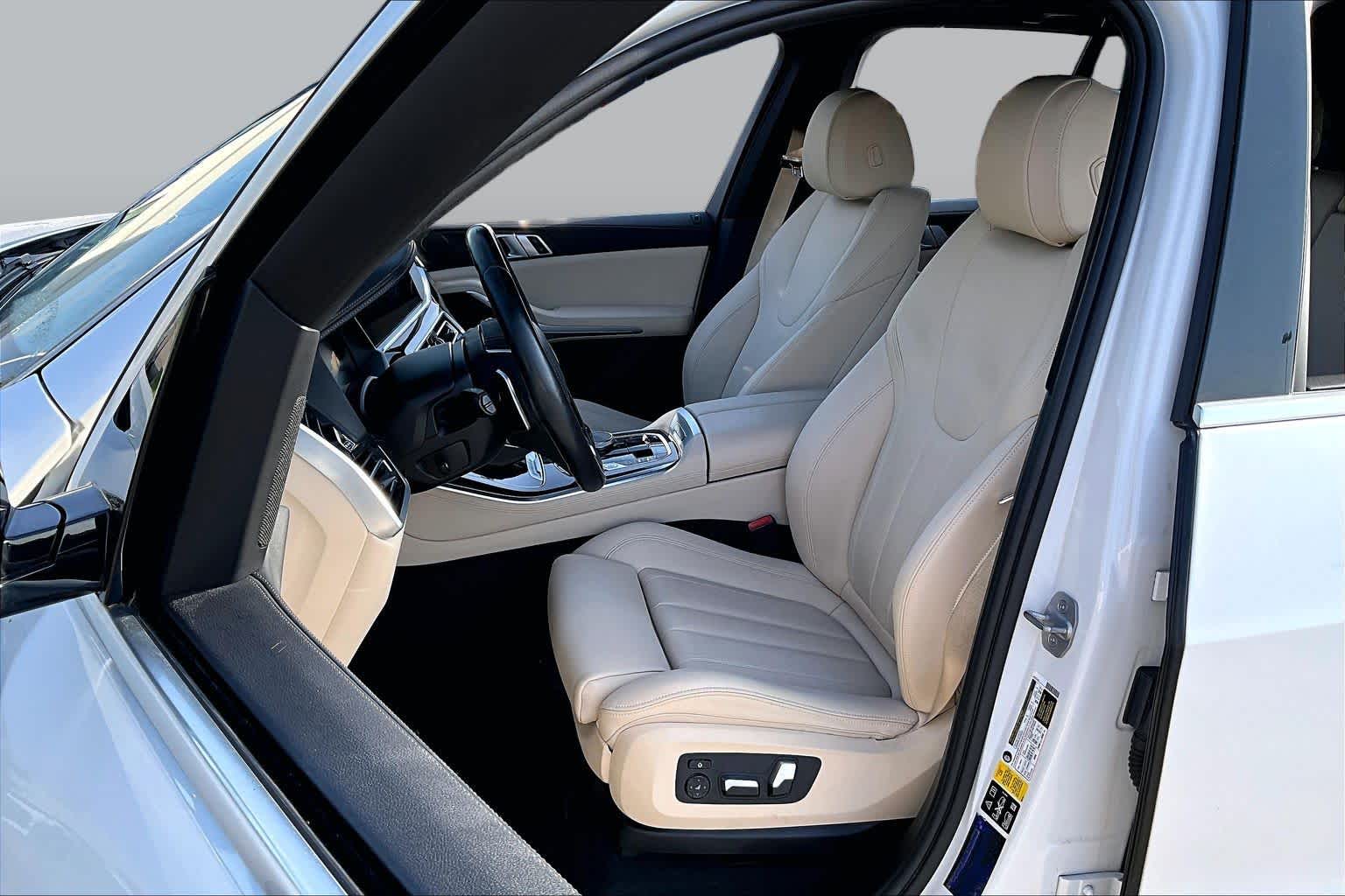 2019 BMW X5 xDrive40i xDrive40i Mineral White Metallic at Beck & Masten Kia