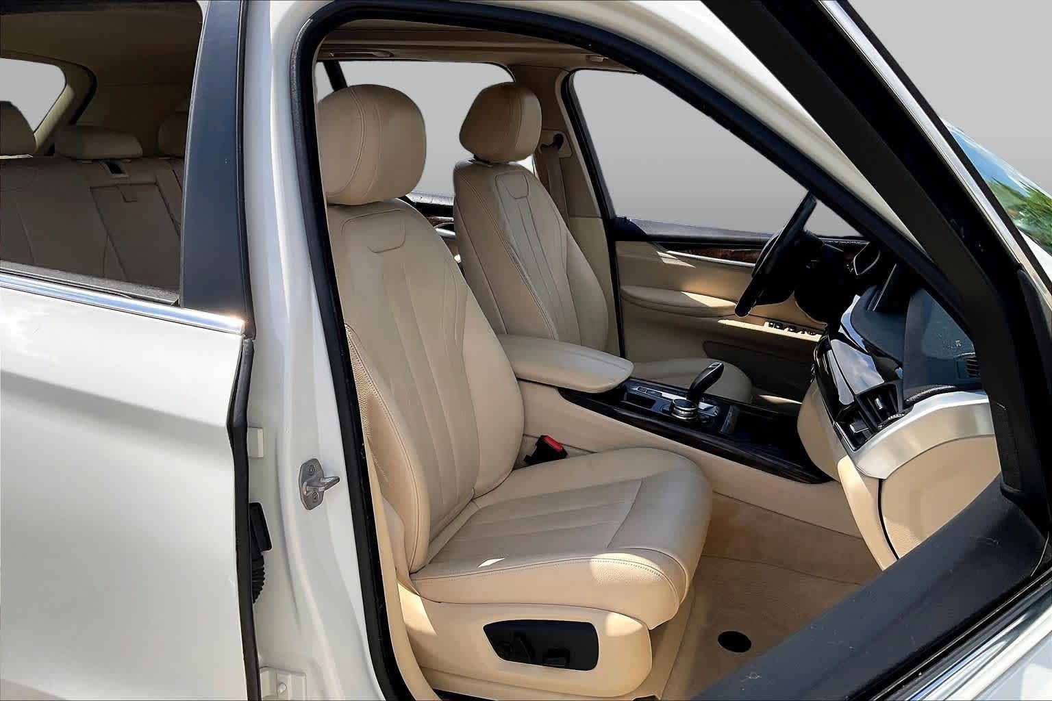 2015 BMW X5 sDrive35i sDrive35i Alpine White at Beck & Masten Kia