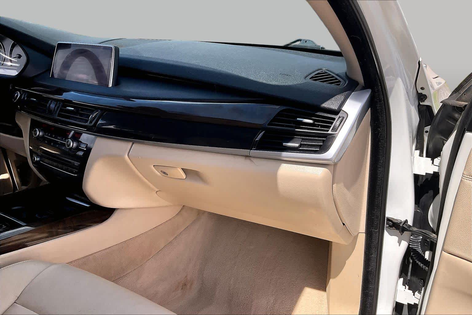 2015 BMW X5 sDrive35i sDrive35i Alpine White at Beck & Masten Kia