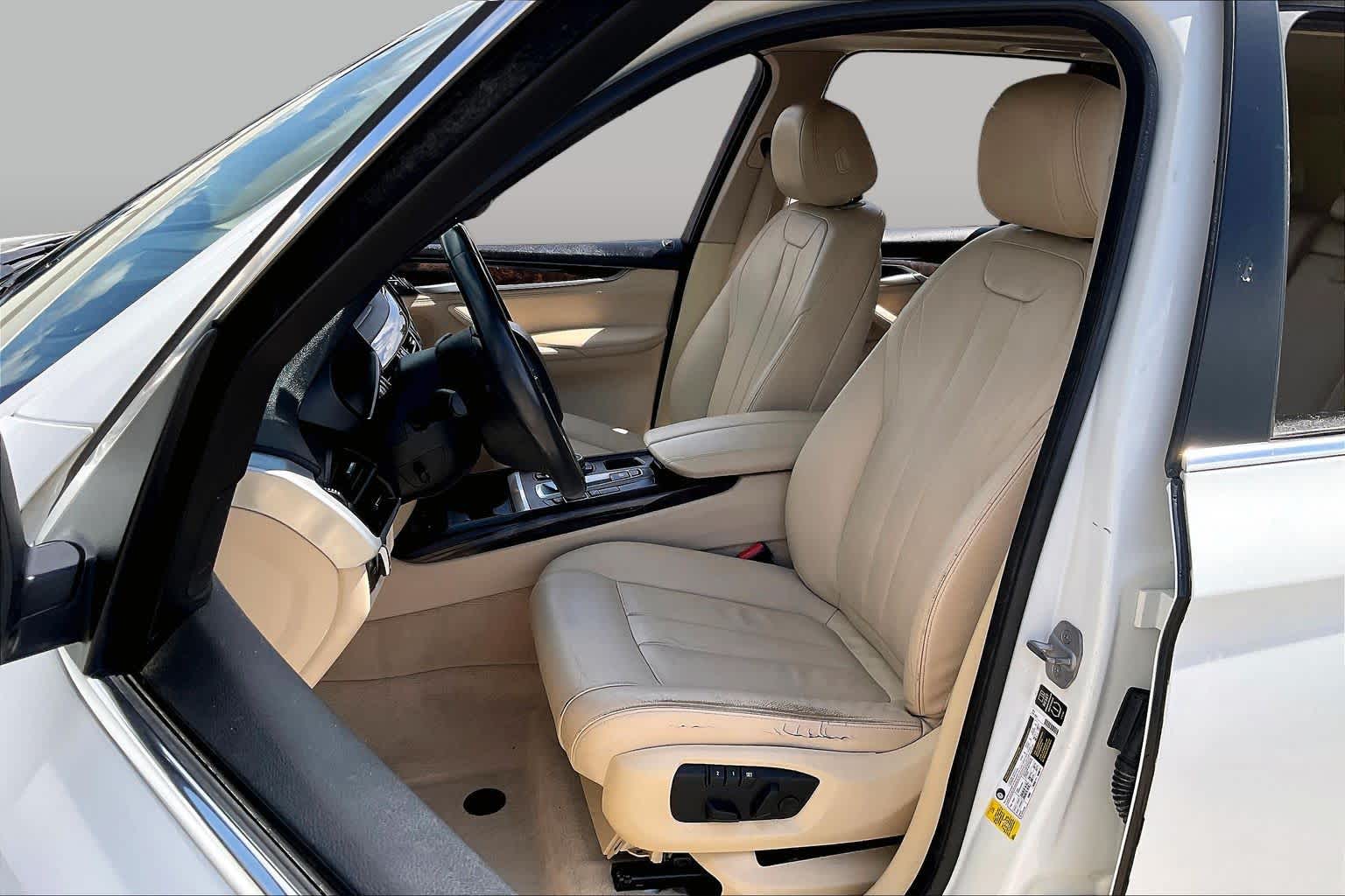 2015 BMW X5 sDrive35i sDrive35i Alpine White at Beck & Masten Kia