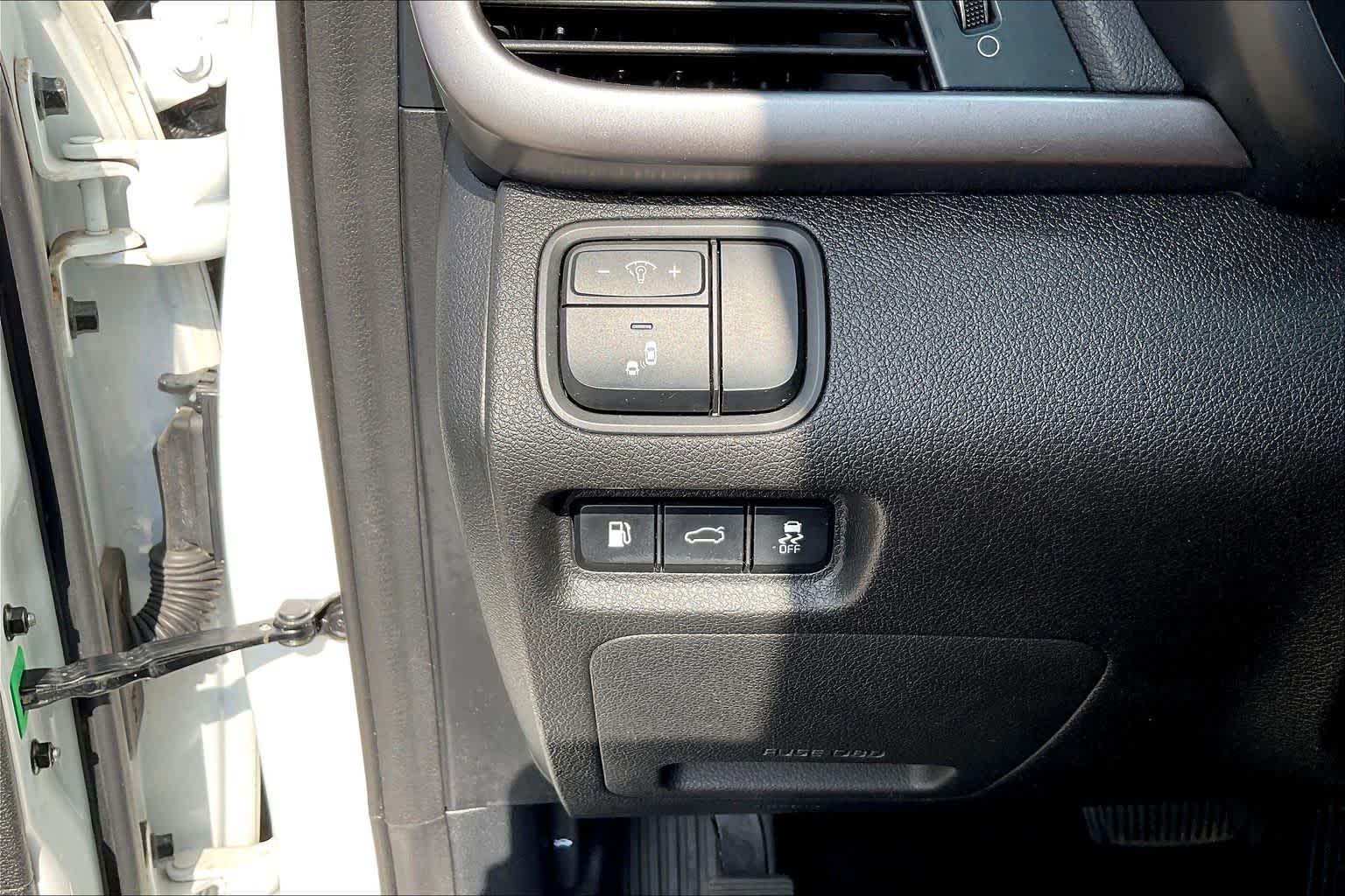 2018 Kia Optima LX Snow White Pearl at HGreg Houston