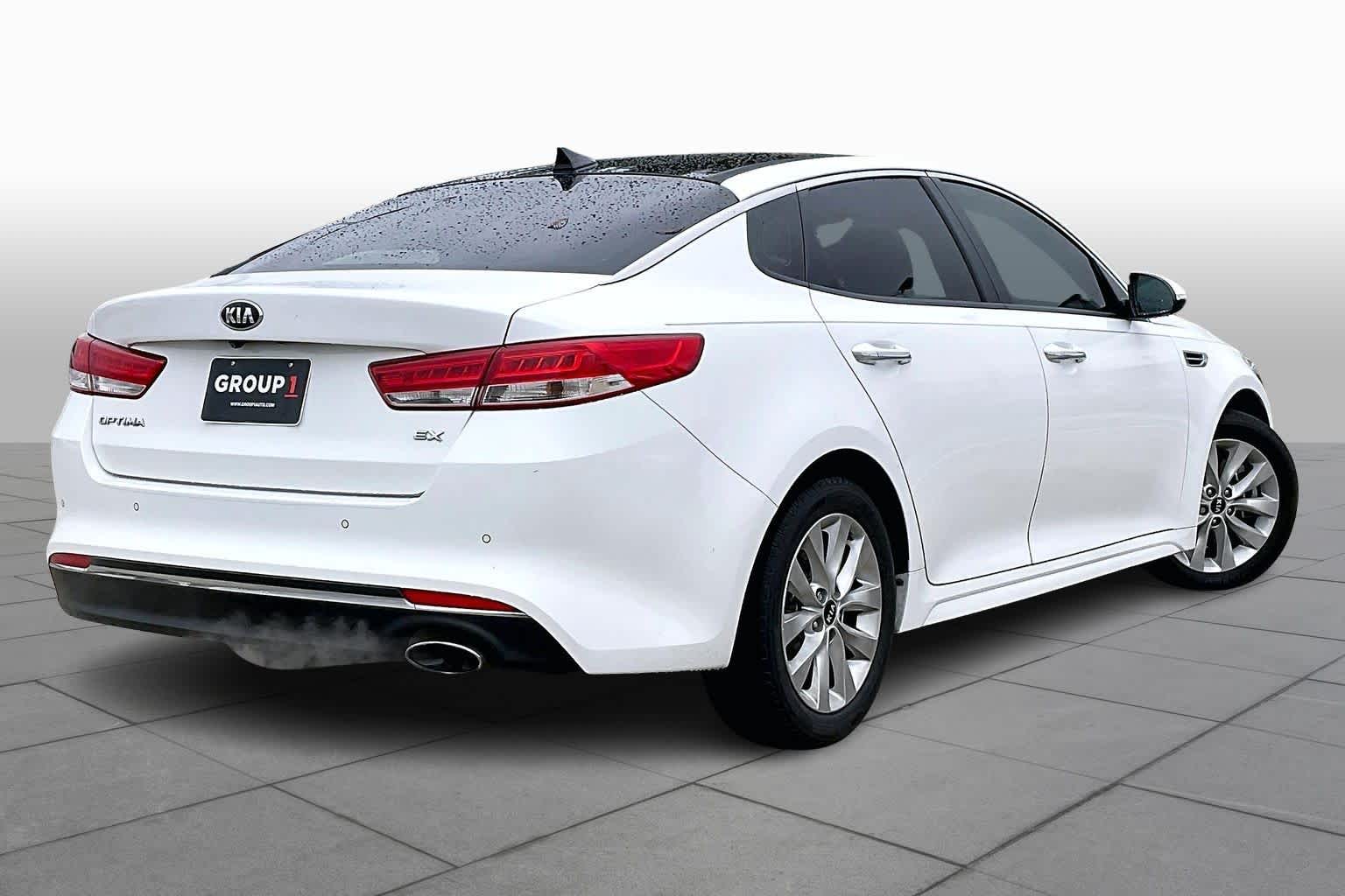 2018 Kia Optima EX Snow White Pearl at HGreg Houston