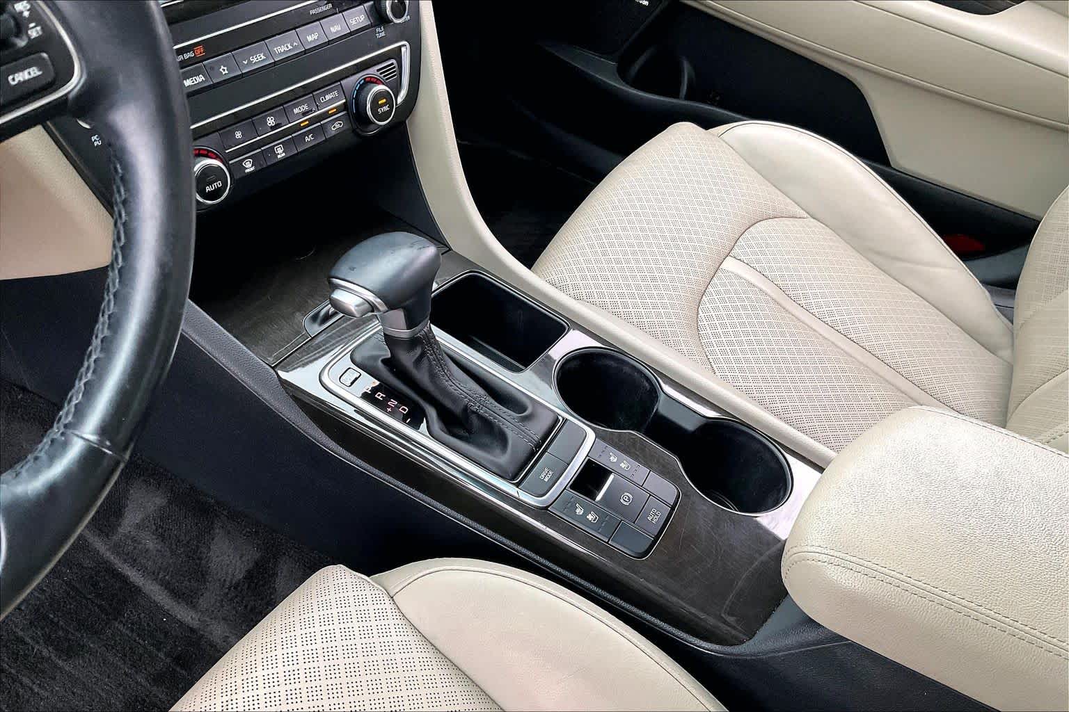 2018 Kia Optima EX Snow White Pearl at HGreg Houston