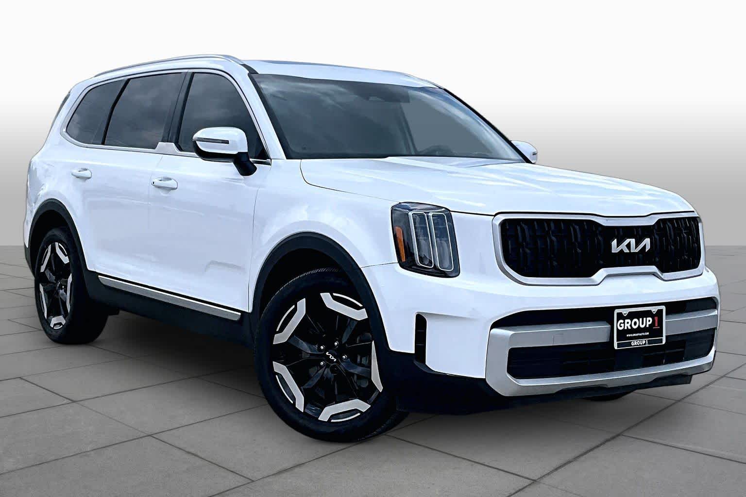 2024 Kia Telluride EX Glacial White Pearl at Friendly Ford Crosby