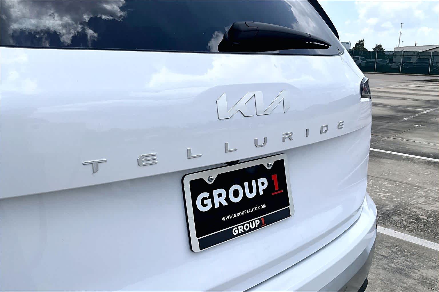 2024 Kia Telluride EX Glacial White Pearl at Friendly Ford Crosby