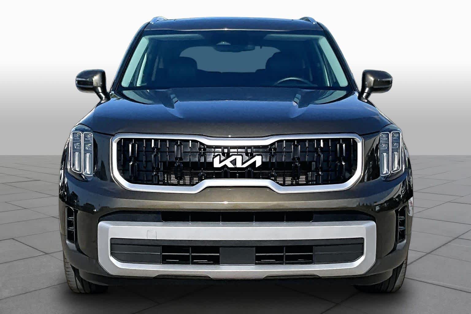 2023 Kia Telluride EX Dark Moss at Friendly Ford Crosby