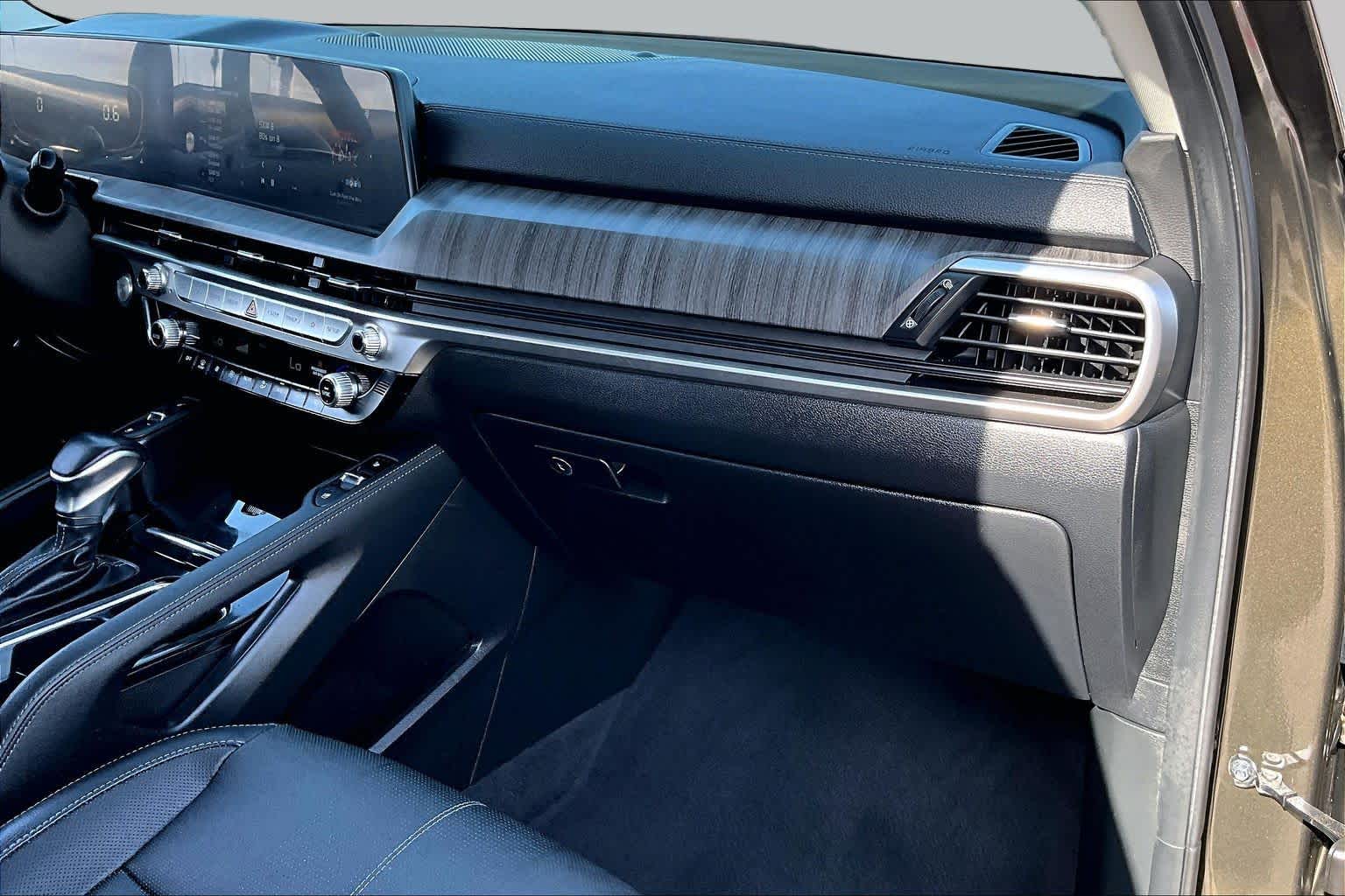2023 Kia Telluride EX Dark Moss at Friendly Ford Crosby