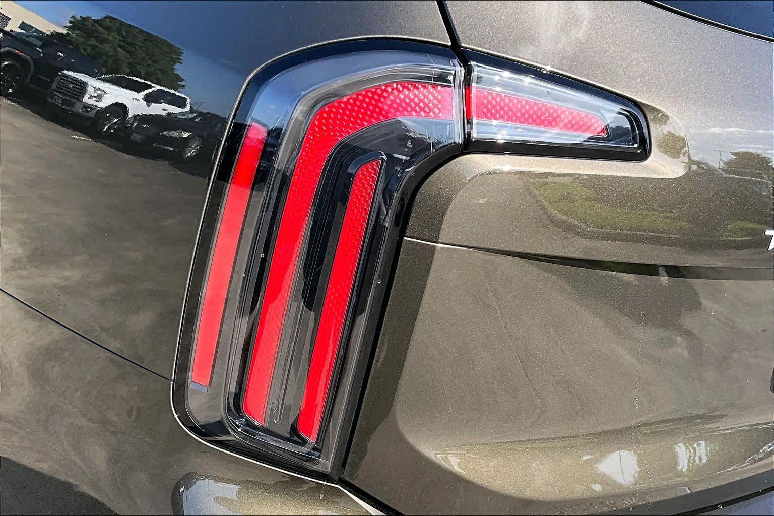 2023 Kia Telluride EX Dark Moss at Friendly Ford Crosby