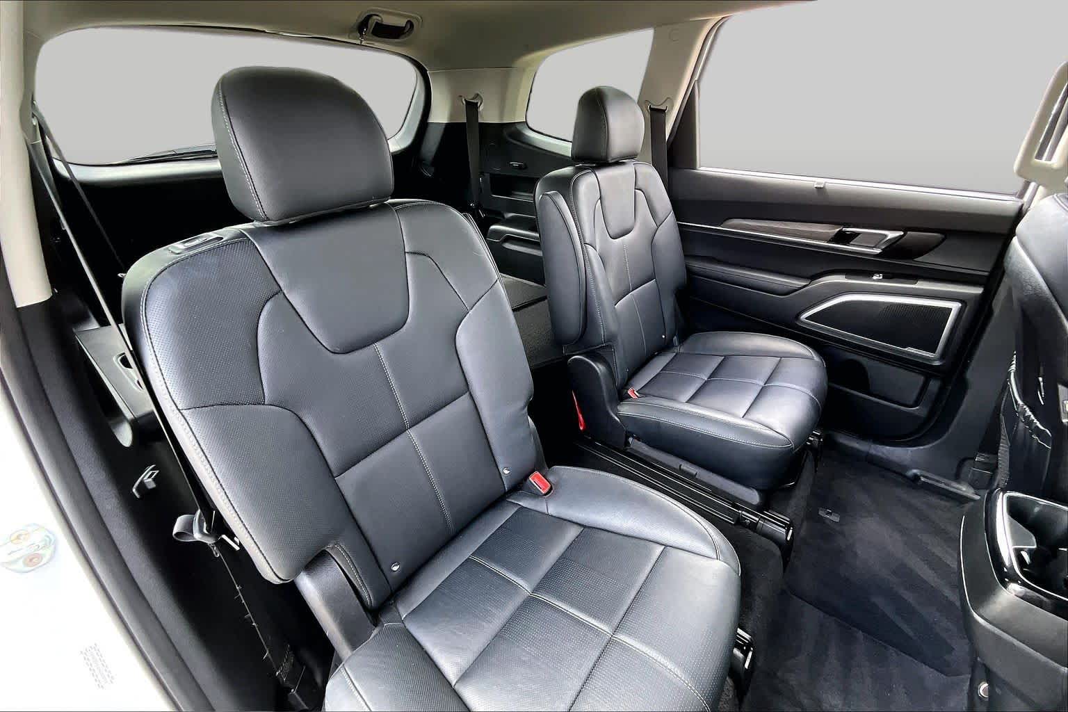 2022 Kia Telluride EX Glacial White Pearl at Westside Kia