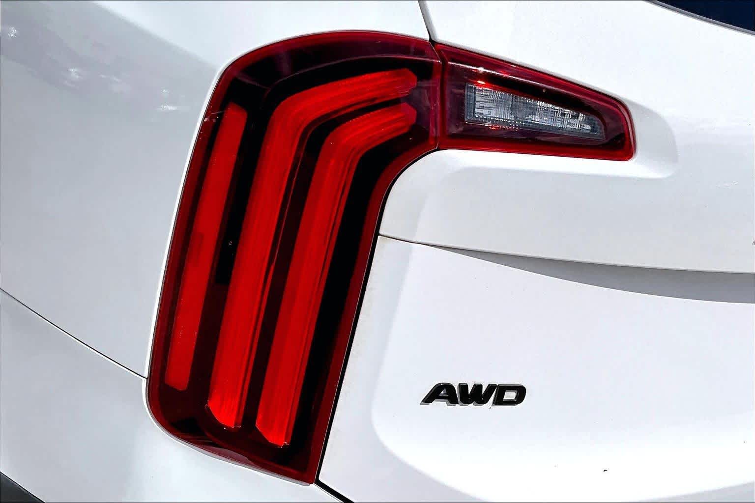 2022 Kia Telluride EX Glacial White Pearl at Westside Kia
