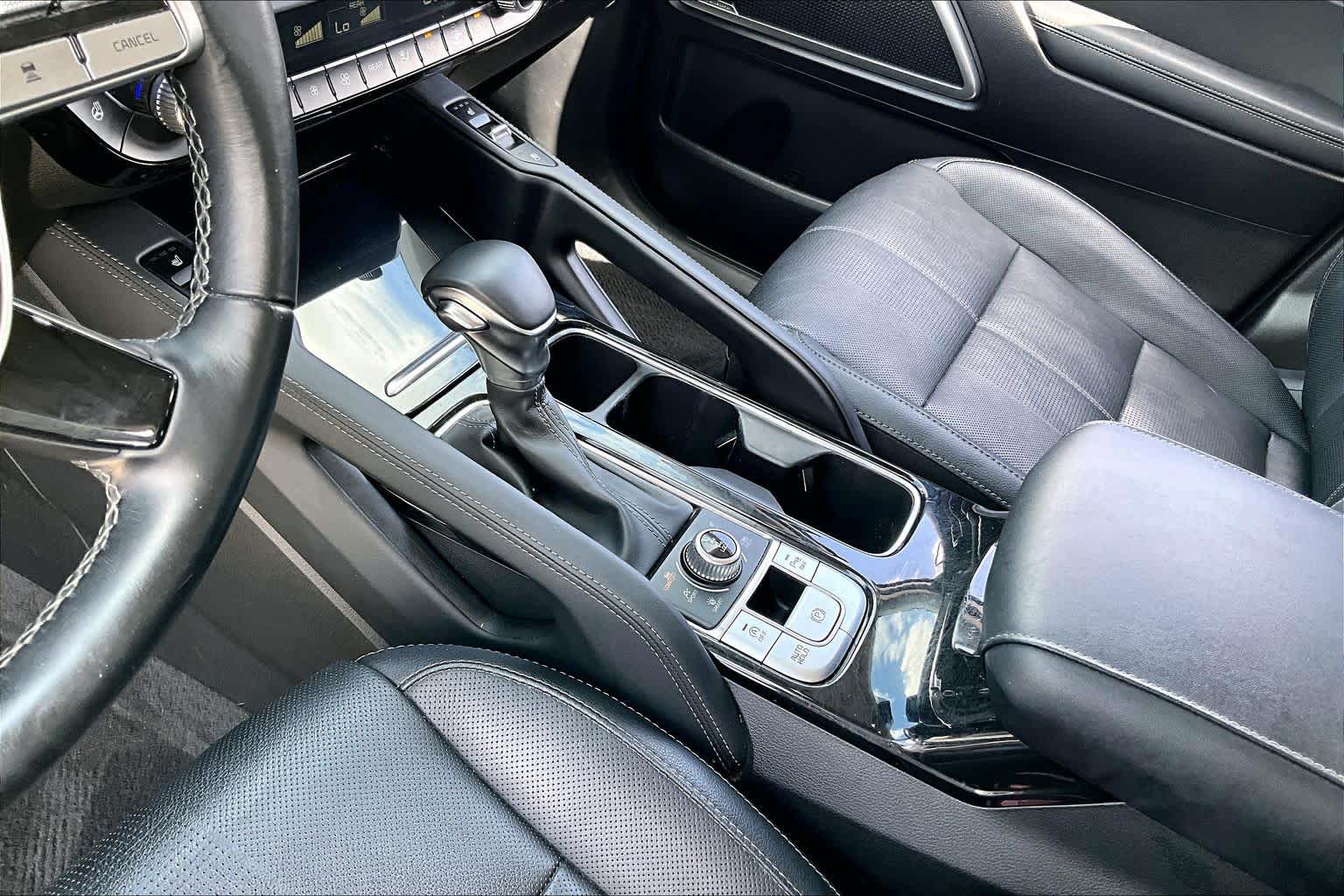 2022 Kia Telluride EX Glacial White Pearl at Westside Kia