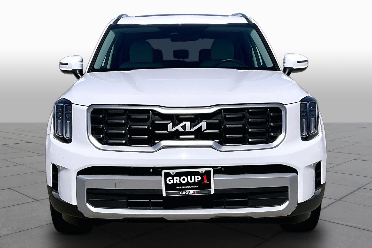 2025 Kia Telluride S Glacial White Pearl at Beck & Masten Kia