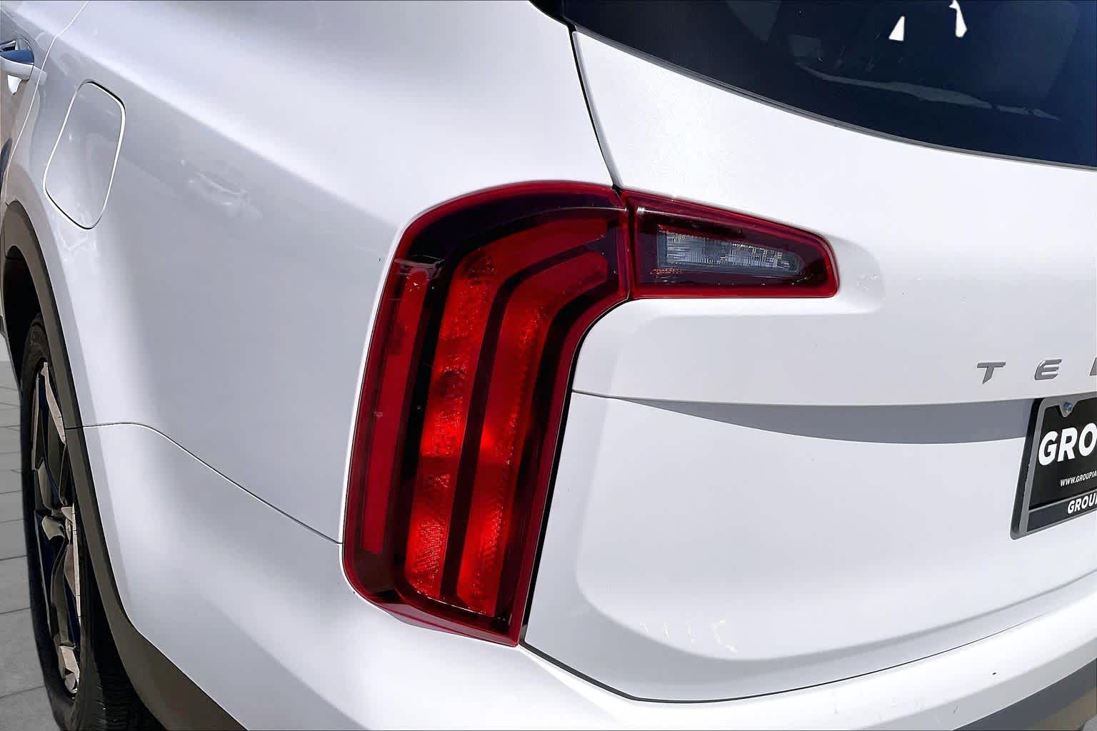 2025 Kia Telluride S Glacial White Pearl at Beck & Masten Kia