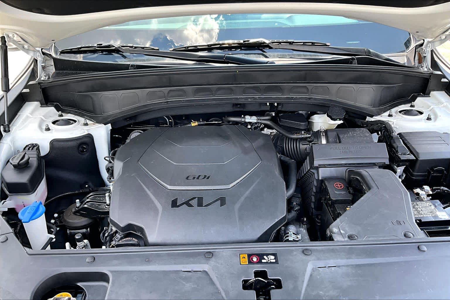 2025 Kia Telluride S Glacial White Pearl at Westside Kia