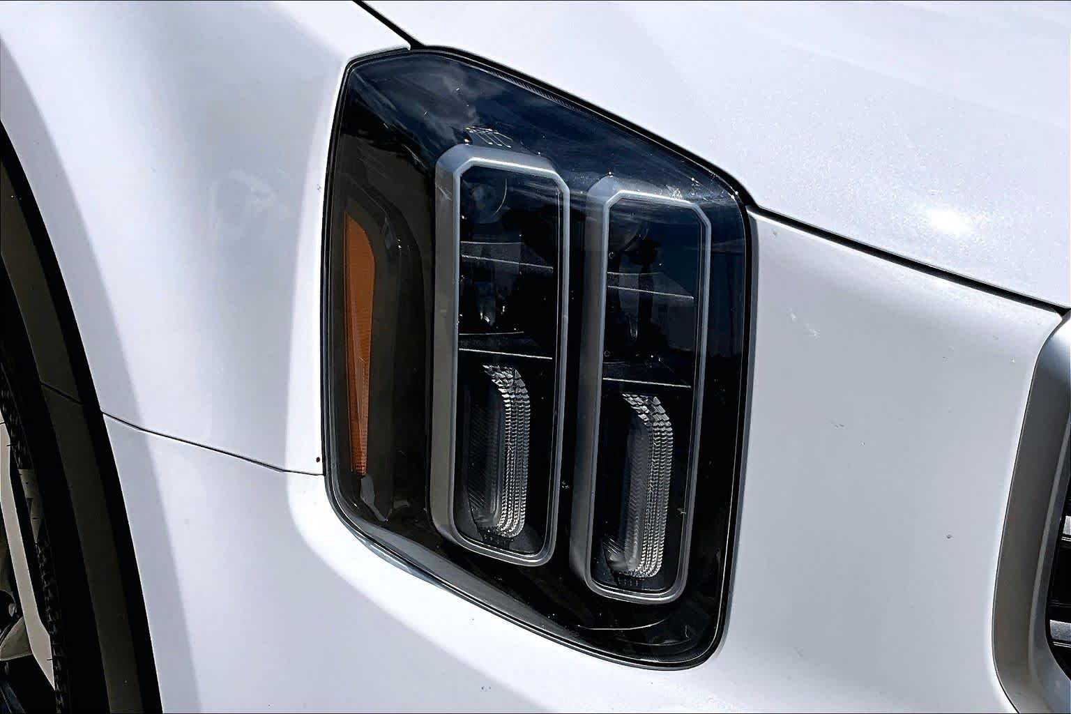 2025 Kia Telluride S Glacial White Pearl at Westside Kia