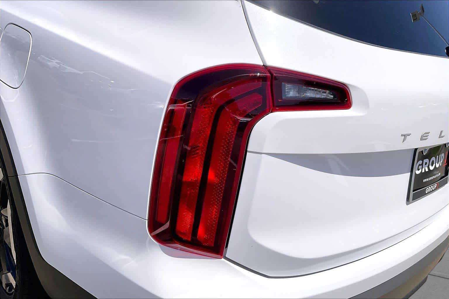 2025 Kia Telluride S Glacial White Pearl at Beck & Masten Kia