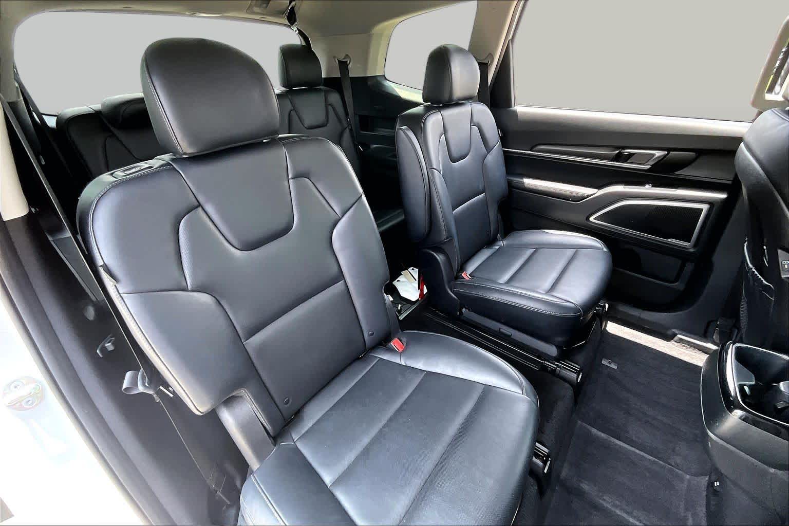 2025 Kia Telluride S Glacial White Pearl at Westside Kia