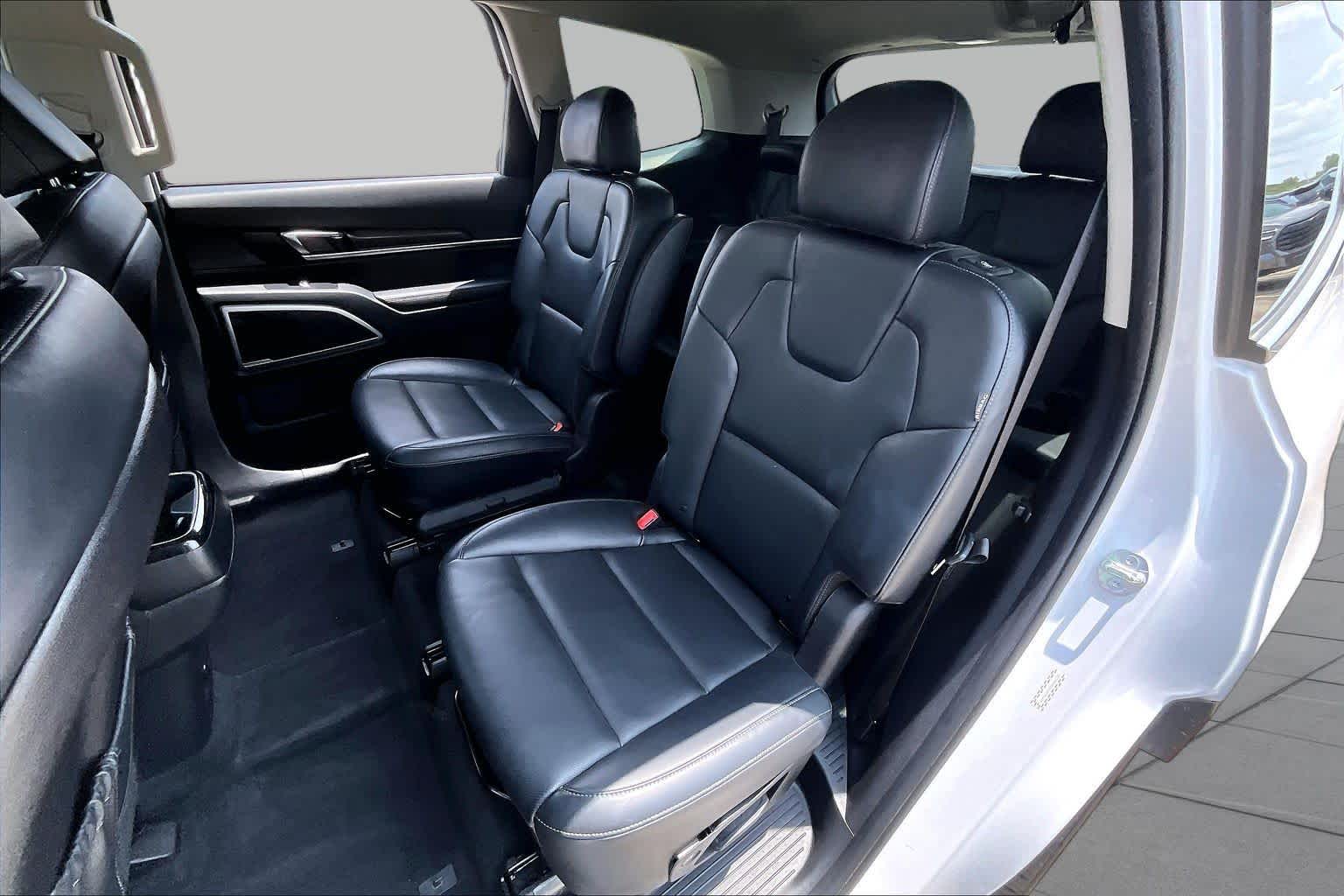 2025 Kia Telluride S Glacial White Pearl at Westside Kia