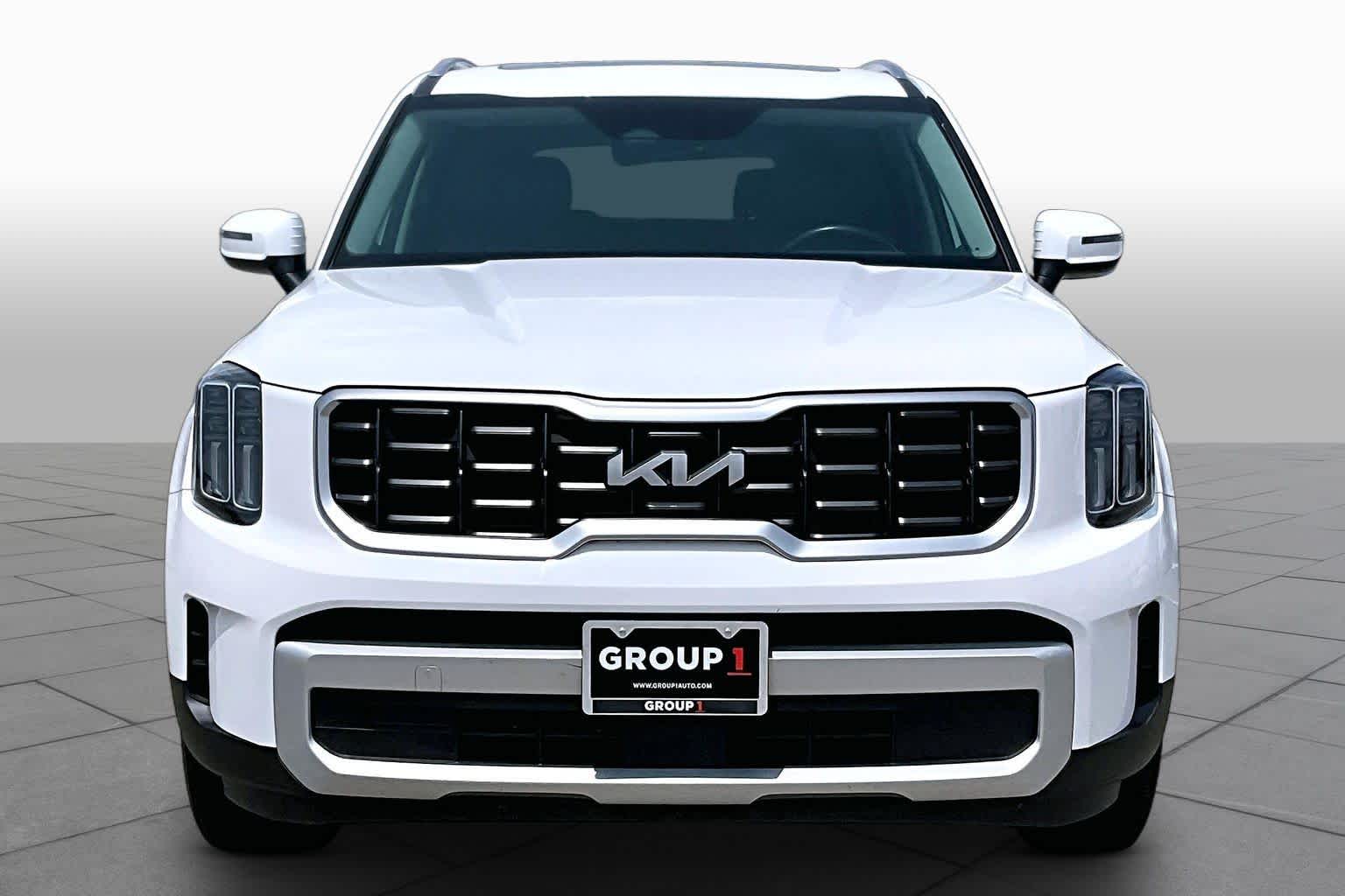 2025 Kia Telluride S Glacial White Pearl at Westside Kia