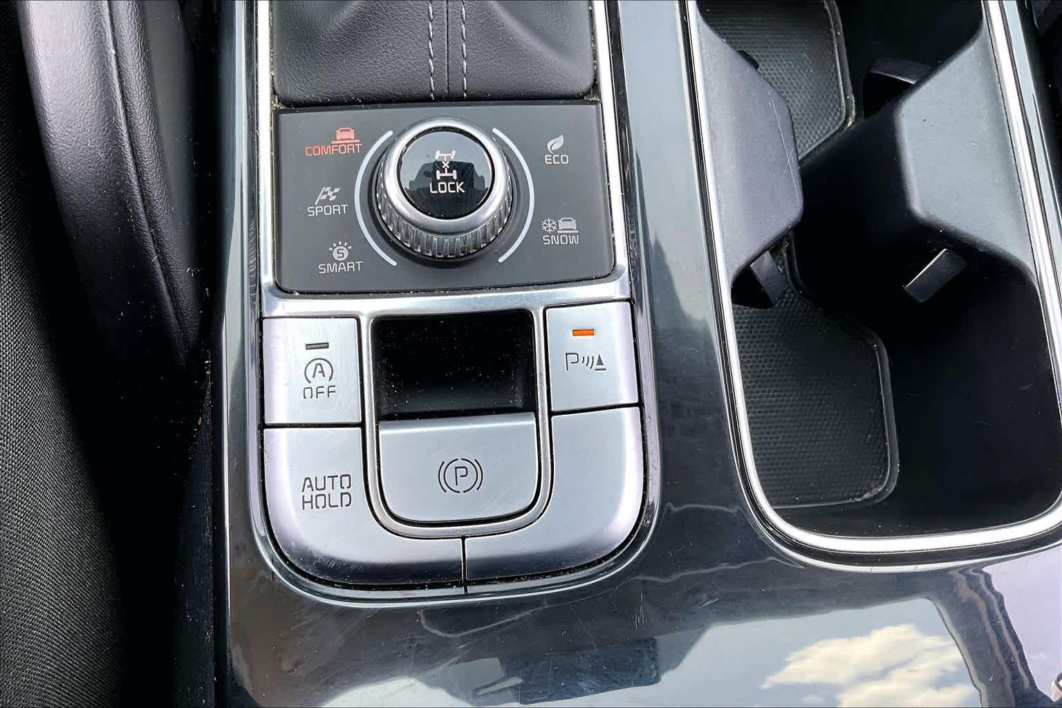 2025 Kia Telluride S Glacial White Pearl at Westside Kia