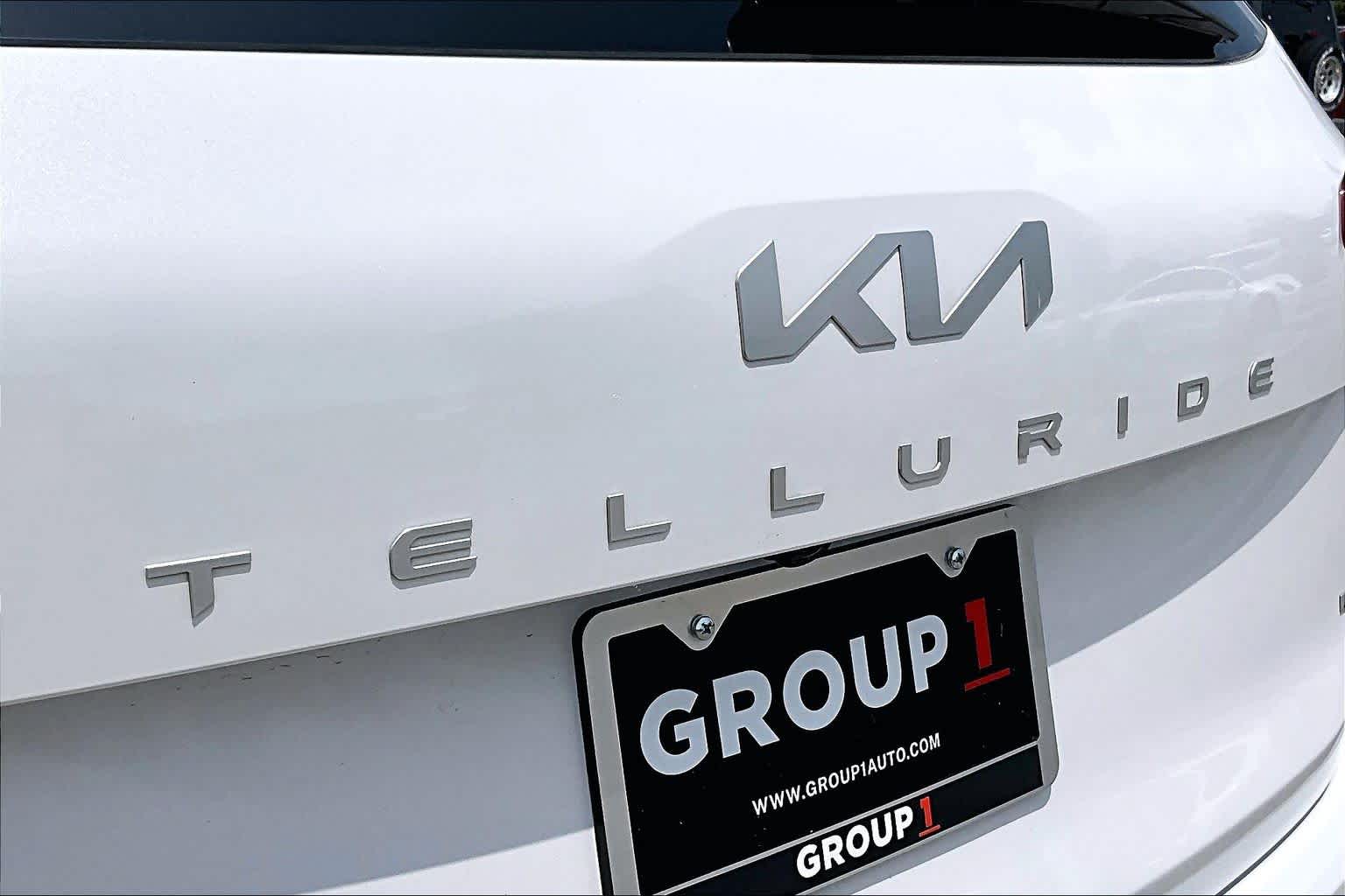 2025 Kia Telluride S Glacial White Pearl at Westside Kia