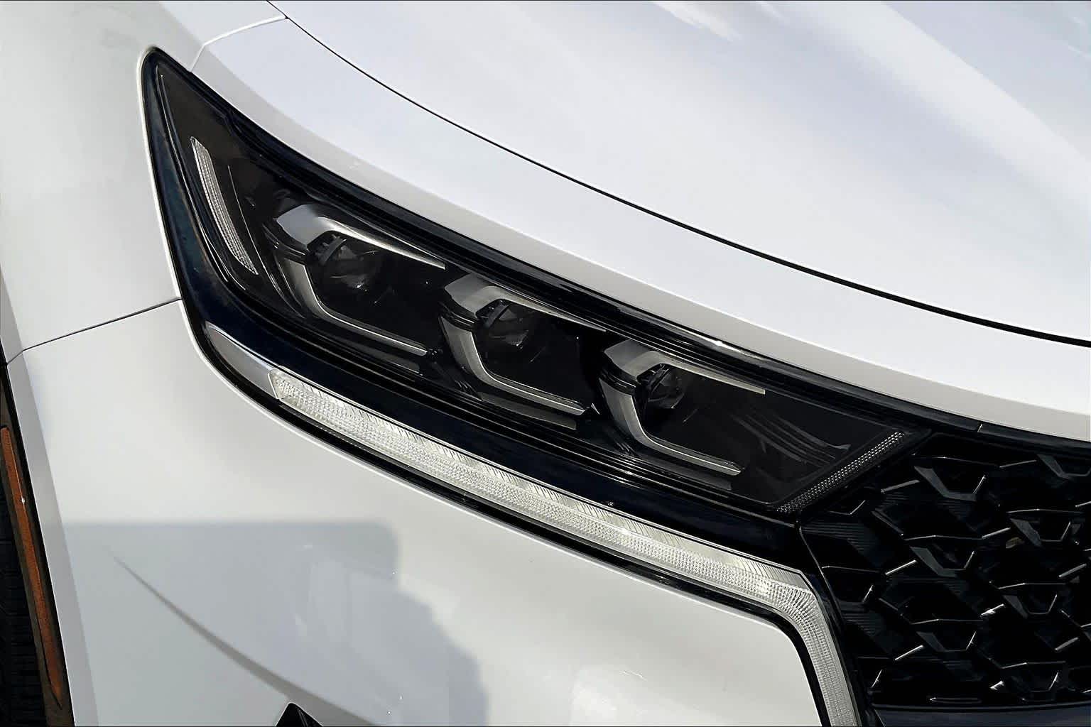 2022 Kia Sorento SX Glacial White Pearl at Lone Star Chevrolet